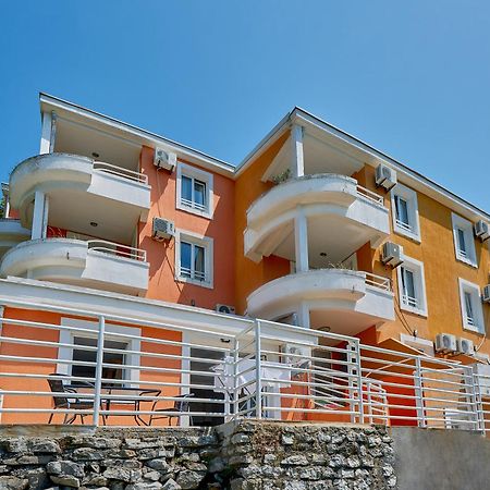 Apartments Villa Relax Petrovac Exteriör bild