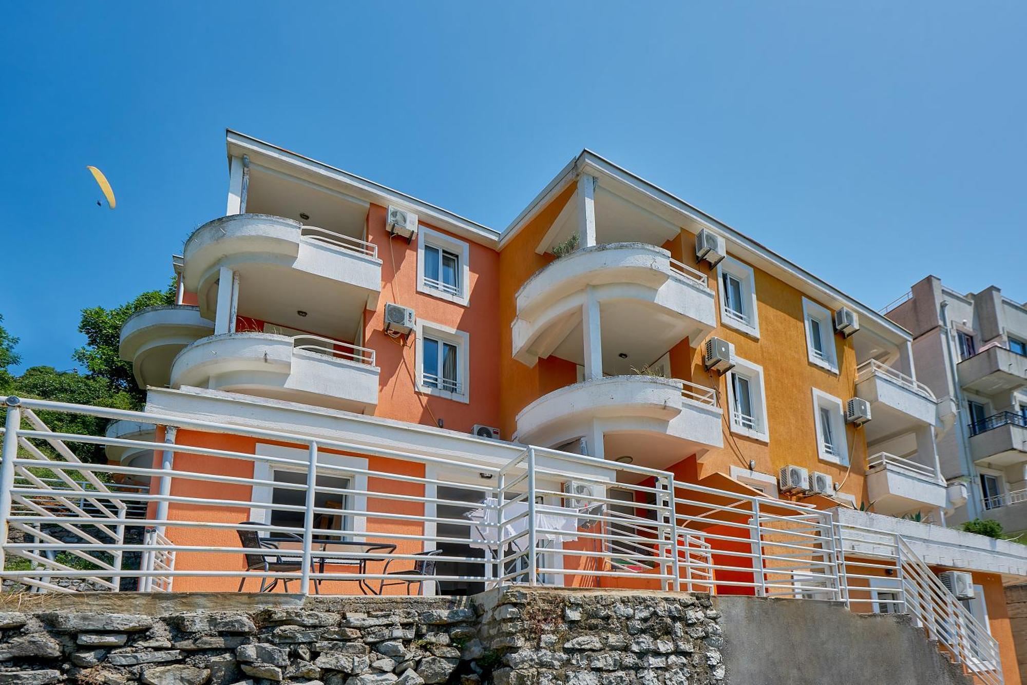 Apartments Villa Relax Petrovac Exteriör bild