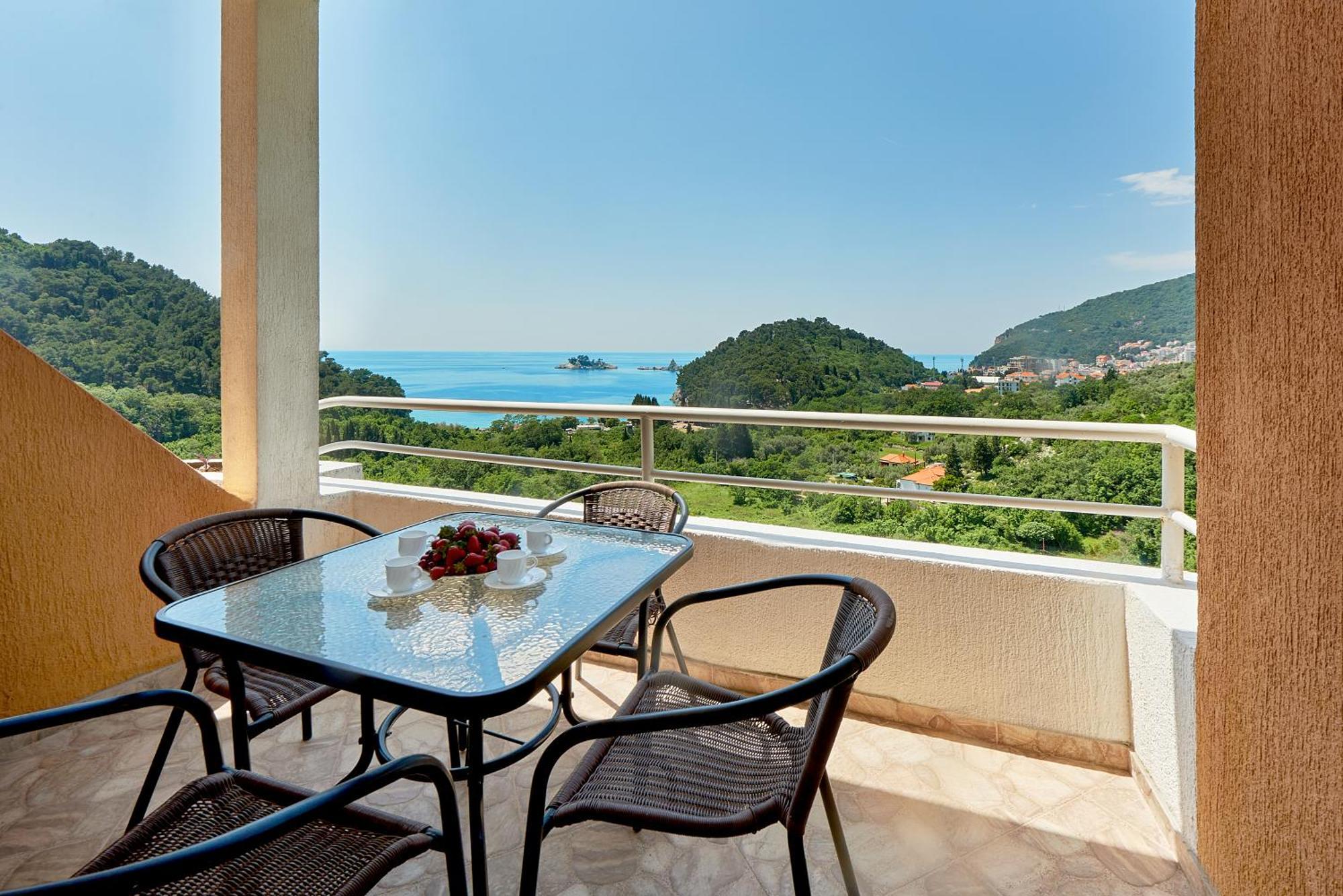 Apartments Villa Relax Petrovac Exteriör bild