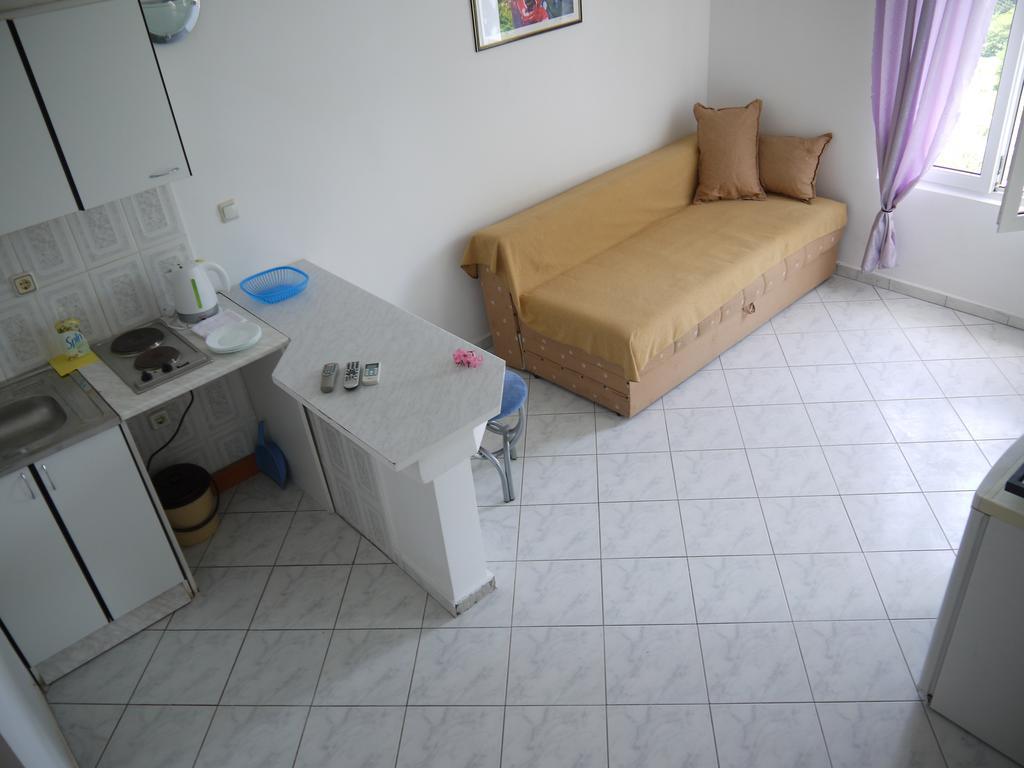 Apartments Villa Relax Petrovac Exteriör bild