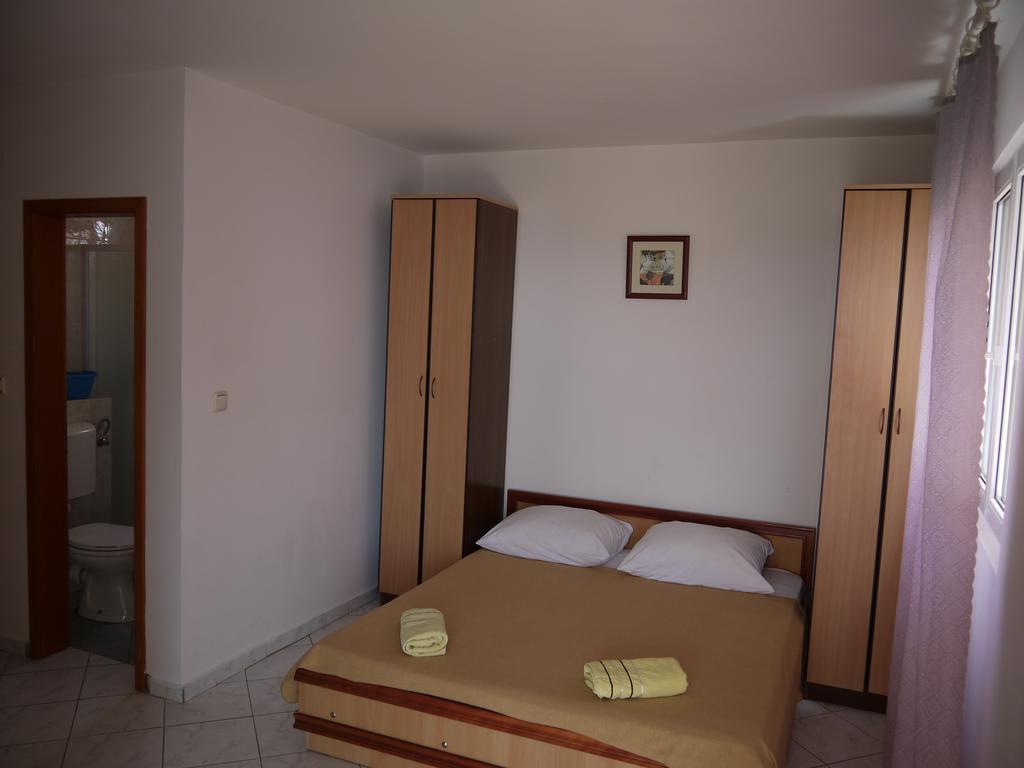 Apartments Villa Relax Petrovac Exteriör bild